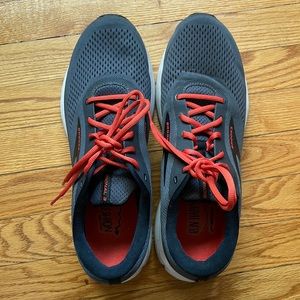 Men’s Brooks Shoes - Size 13